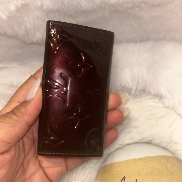 Louis Vuitton Amarante Vernis 4 Ring‎ Key Holder - Picture 5 of 14